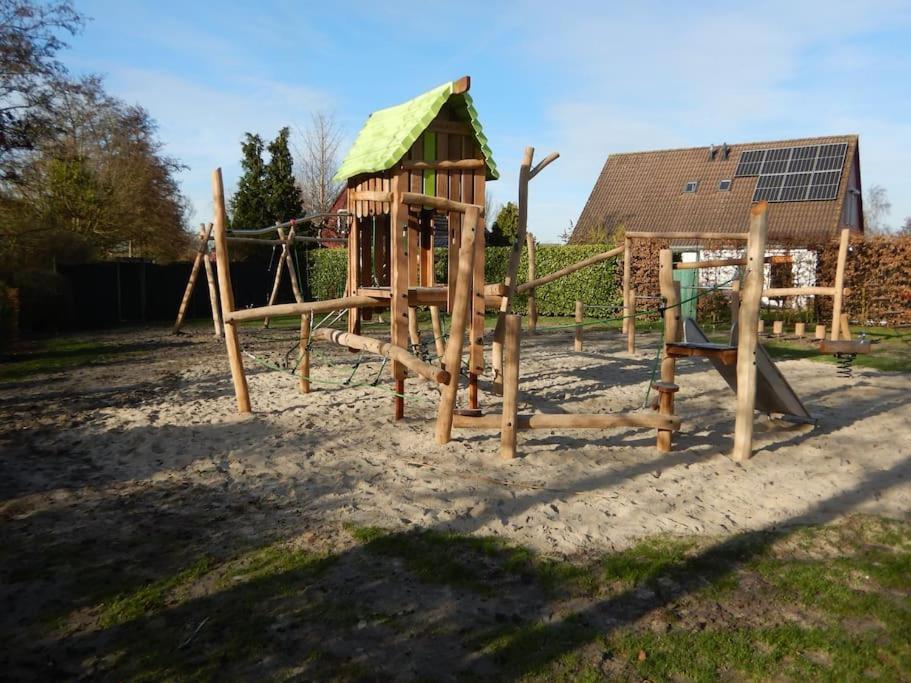 Comfortabel En Gezellig Vakantiehuis Bij Het Strand Wemeldinge Eksteriør bilde