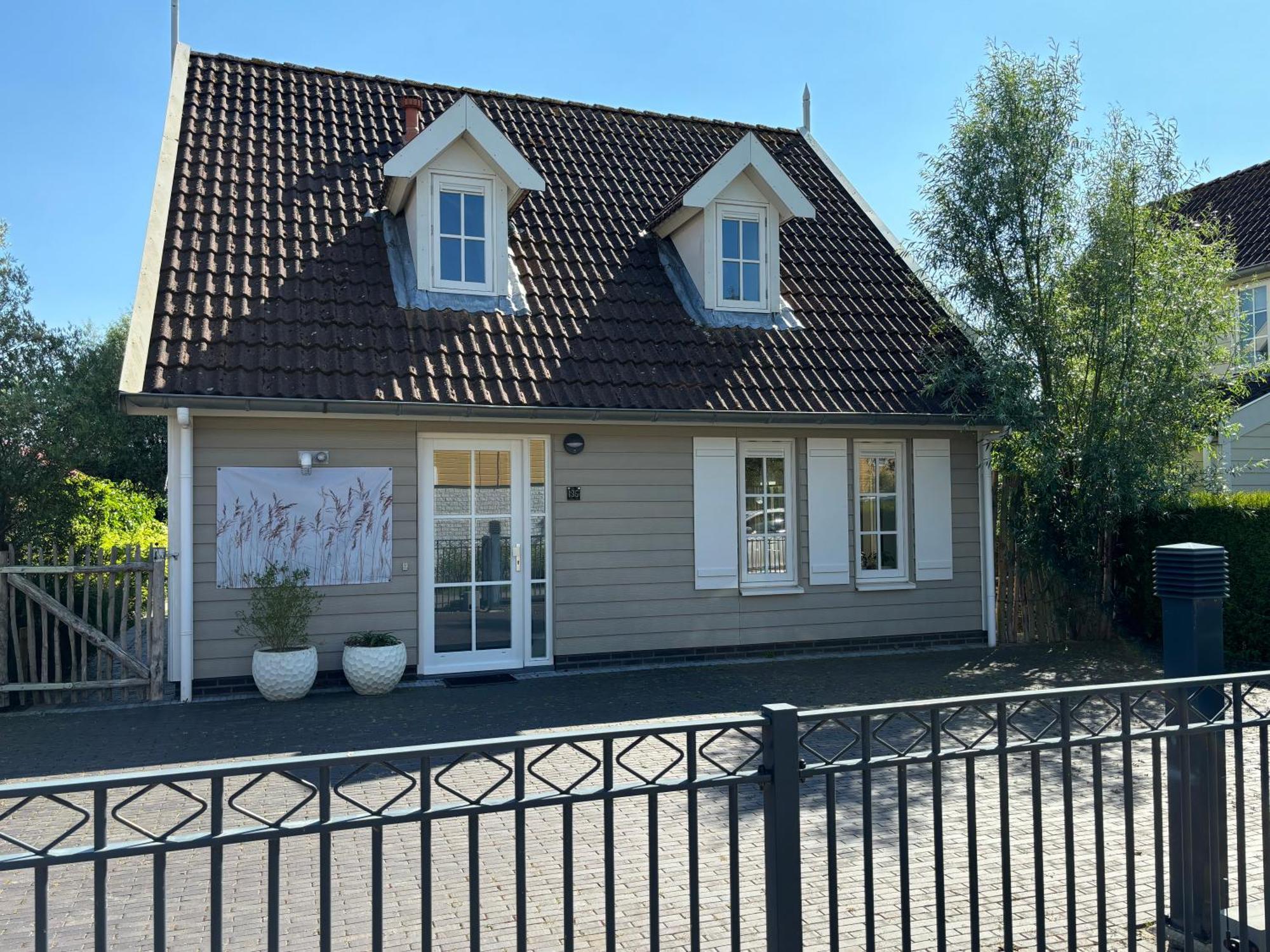 Comfortabel En Gezellig Vakantiehuis Bij Het Strand Wemeldinge Eksteriør bilde